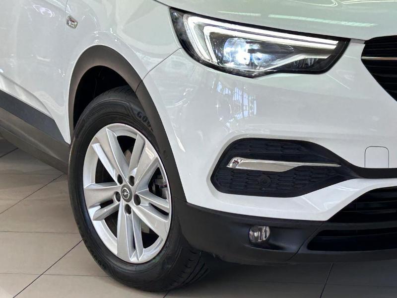 Opel Grandland X 1.6T Edition At