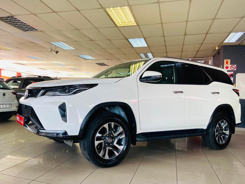 Toyota Fortuner 2.4 Gd-6 At