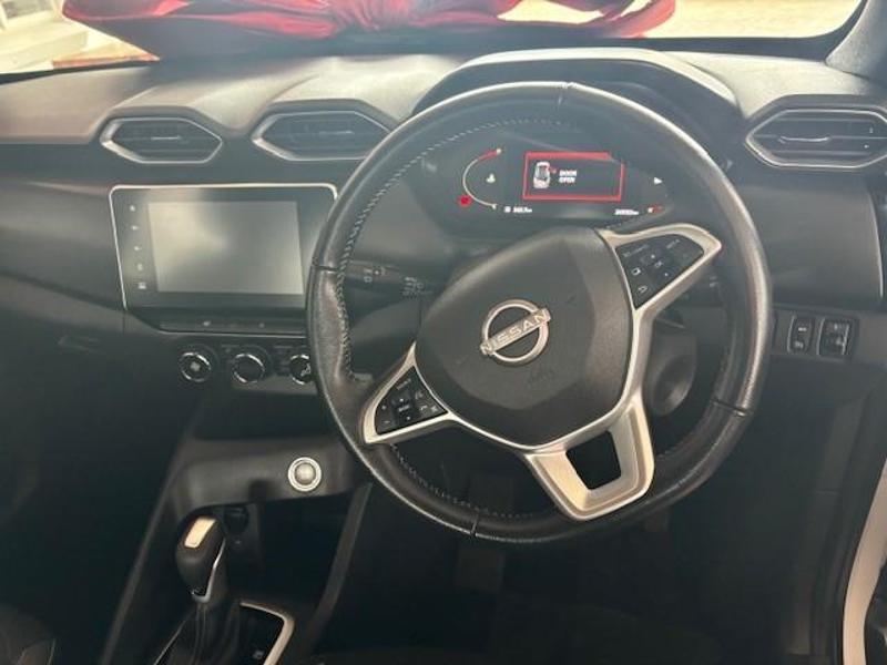 Nissan Magnite 1.0 Acenta Plus Cvt Oled