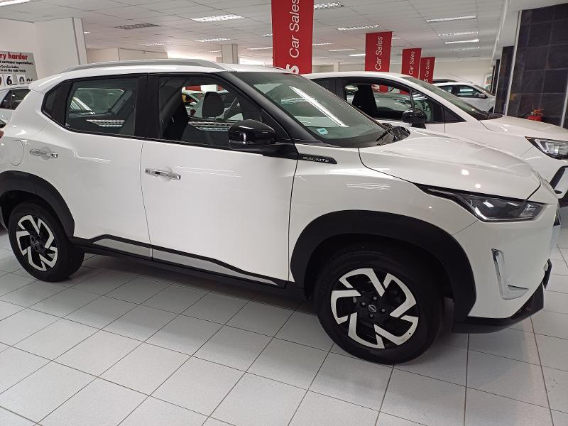 Nissan Magnite 1.0 Acenta Plus Cvt Oled