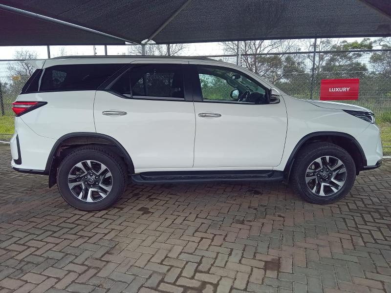 Toyota Fortuner 2.4 Gd-6 At