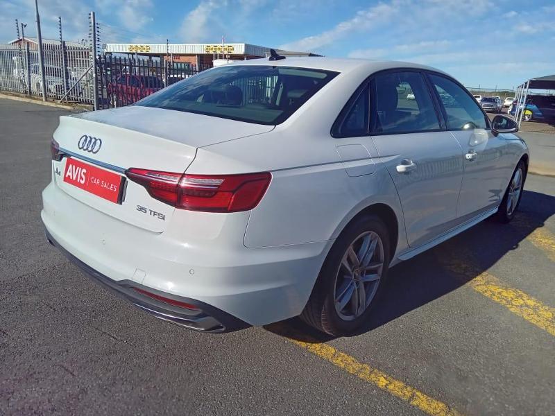 Audi A4 Sedan 35 Tfsi S Tronic