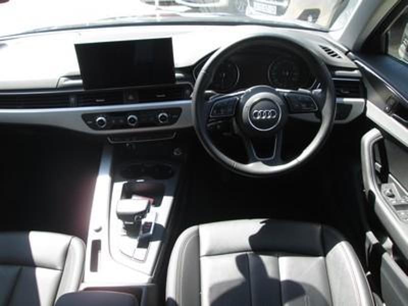 Audi A4 Sedan 35 Tfsi S Tronic