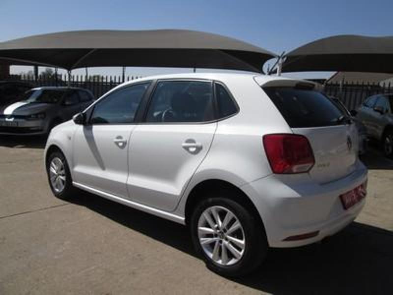 Volkswagen Polo Vivo Hatch 1.6 Comfortline Tiptronic