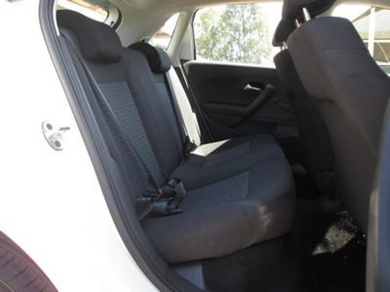 Volkswagen Polo Vivo Hatch 1.6 Comfortline Tiptronic