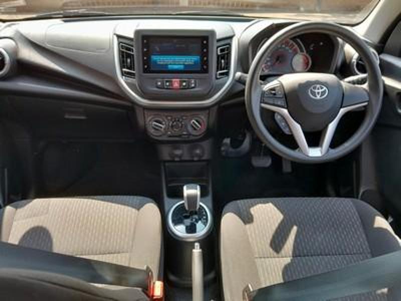 Toyota Vitz 1.0 Xr Amt