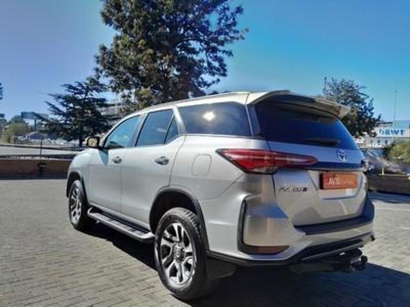 Toyota Fortuner 2.4 Gd-6 At