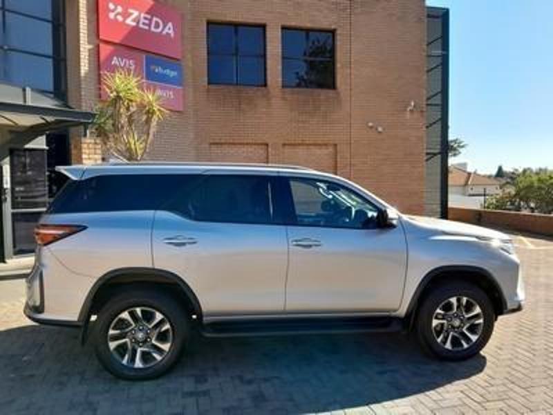 Toyota Fortuner 2.4 Gd-6 At