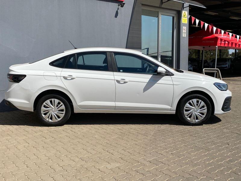 Volkswagen Polo Sedan 1.6