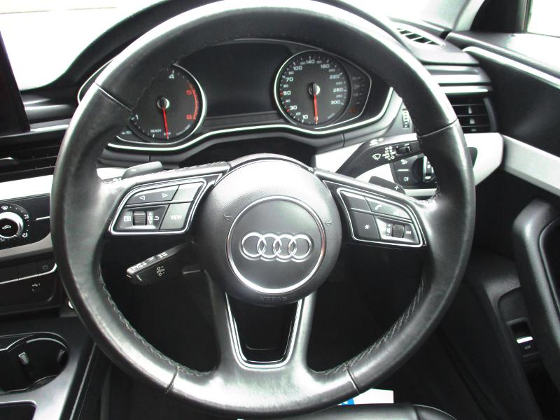 Audi A4 Sedan 35 Tdi S Tronic