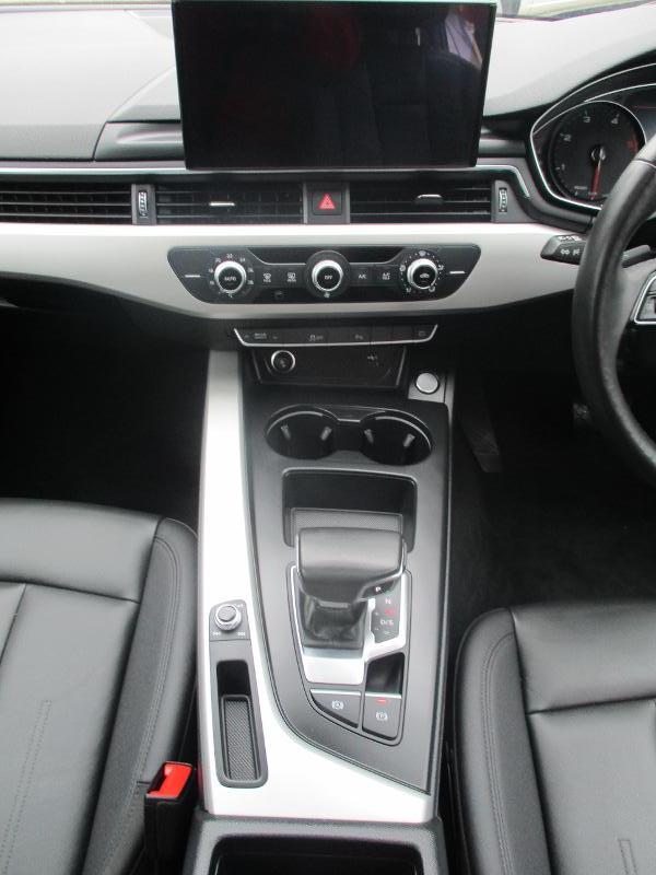 Audi A4 Sedan 35 Tdi S Tronic