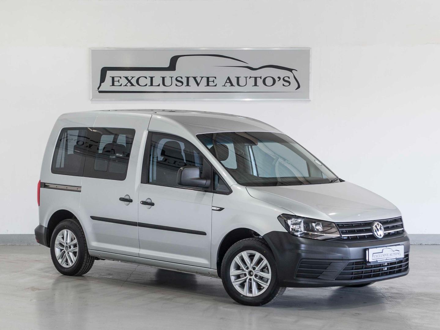 Volkswagen (VW) Caddy4 1.6i Crewbus (7 Seater)