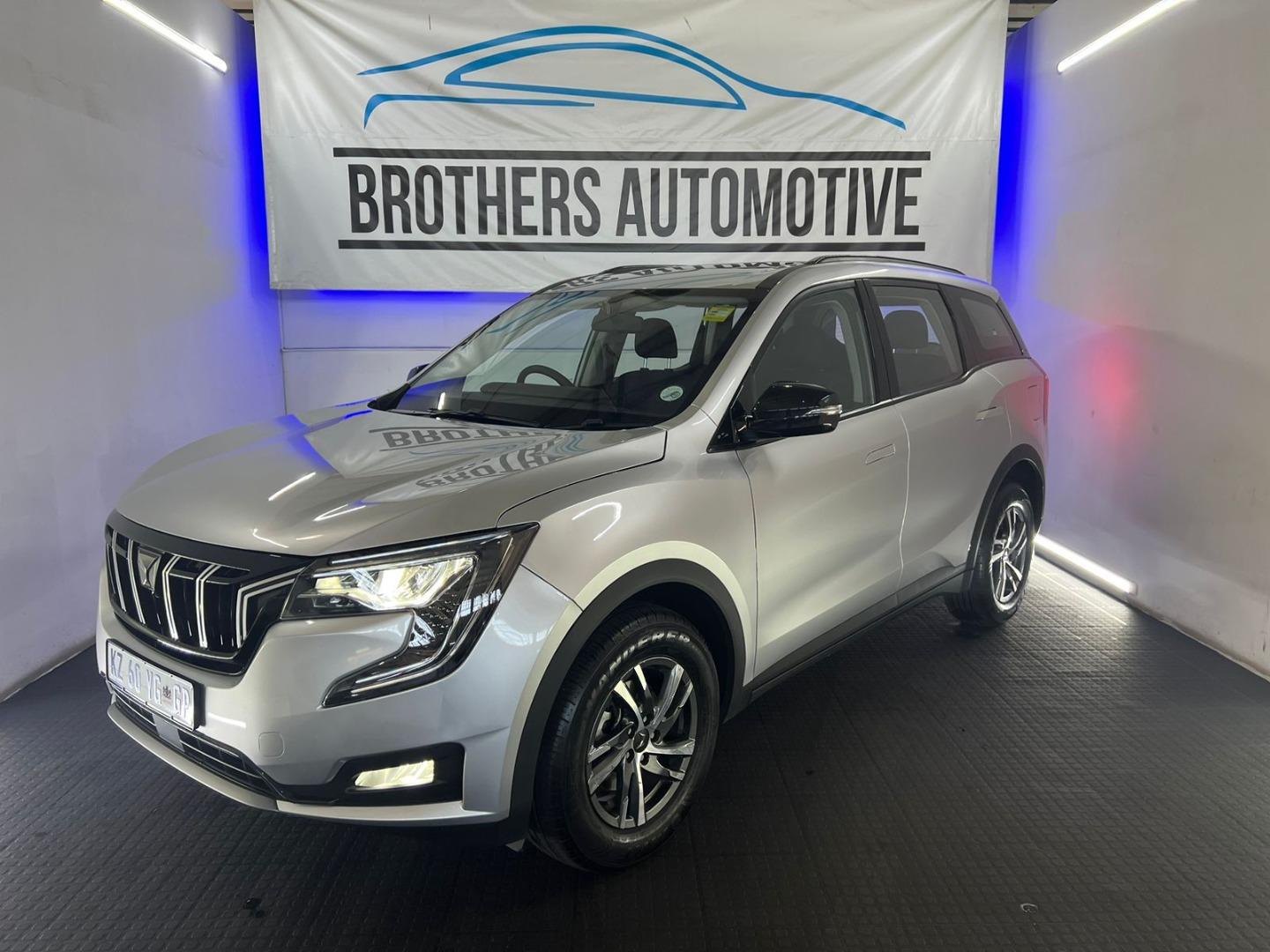 Alvin Mahendra様 アーセナル 2023 Mahindra XUV 700 2.0 AX5 Auto Q2FyTGlzdGluZzoxNjE4NDM R379900