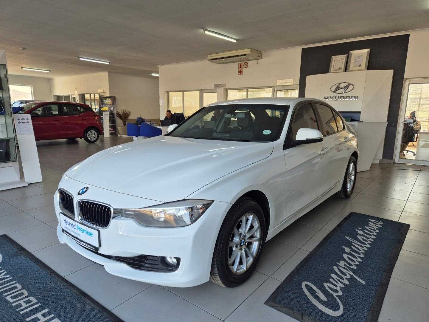 2014 BMW 3 Series Sedan 320i Luxury Line Sport Steptronic for sale - 338732