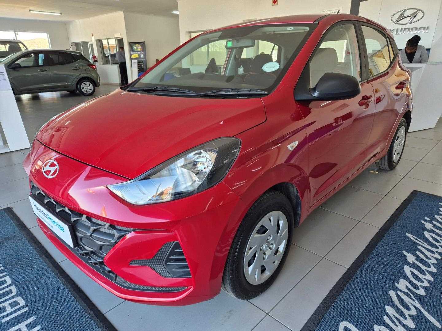 Hyundai GRAND i10 1.0 MOTION/PREMIUM for Sale in South Africa