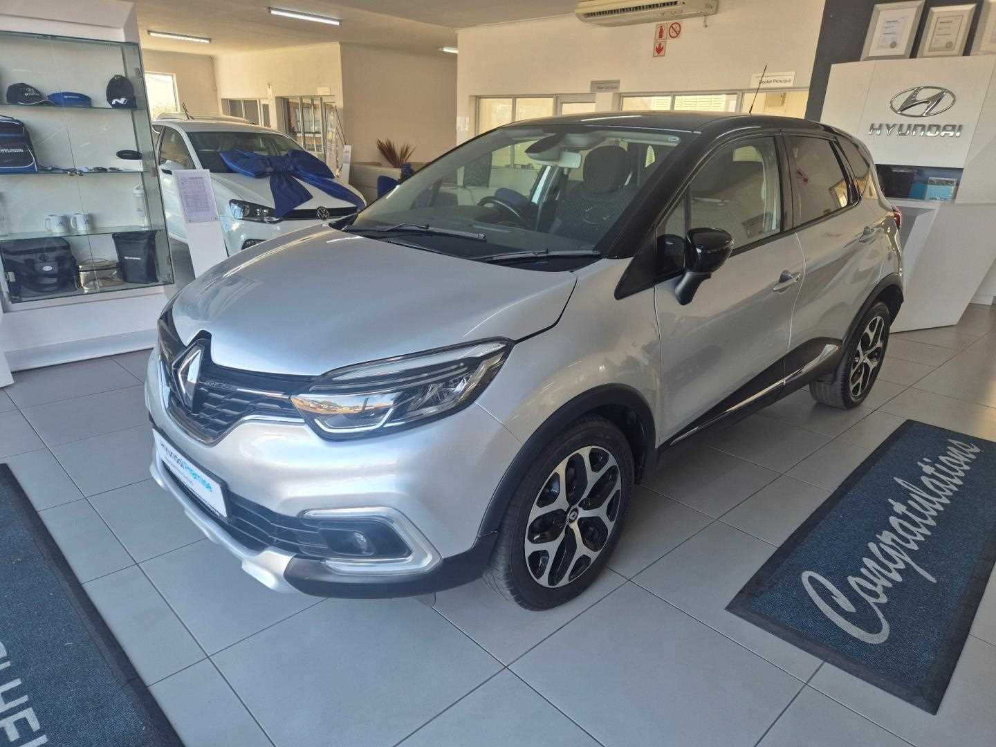 Renault CAPTUR 1.2T DYNAMIQUE EDC 5DR (88KW) for Sale in South Africa