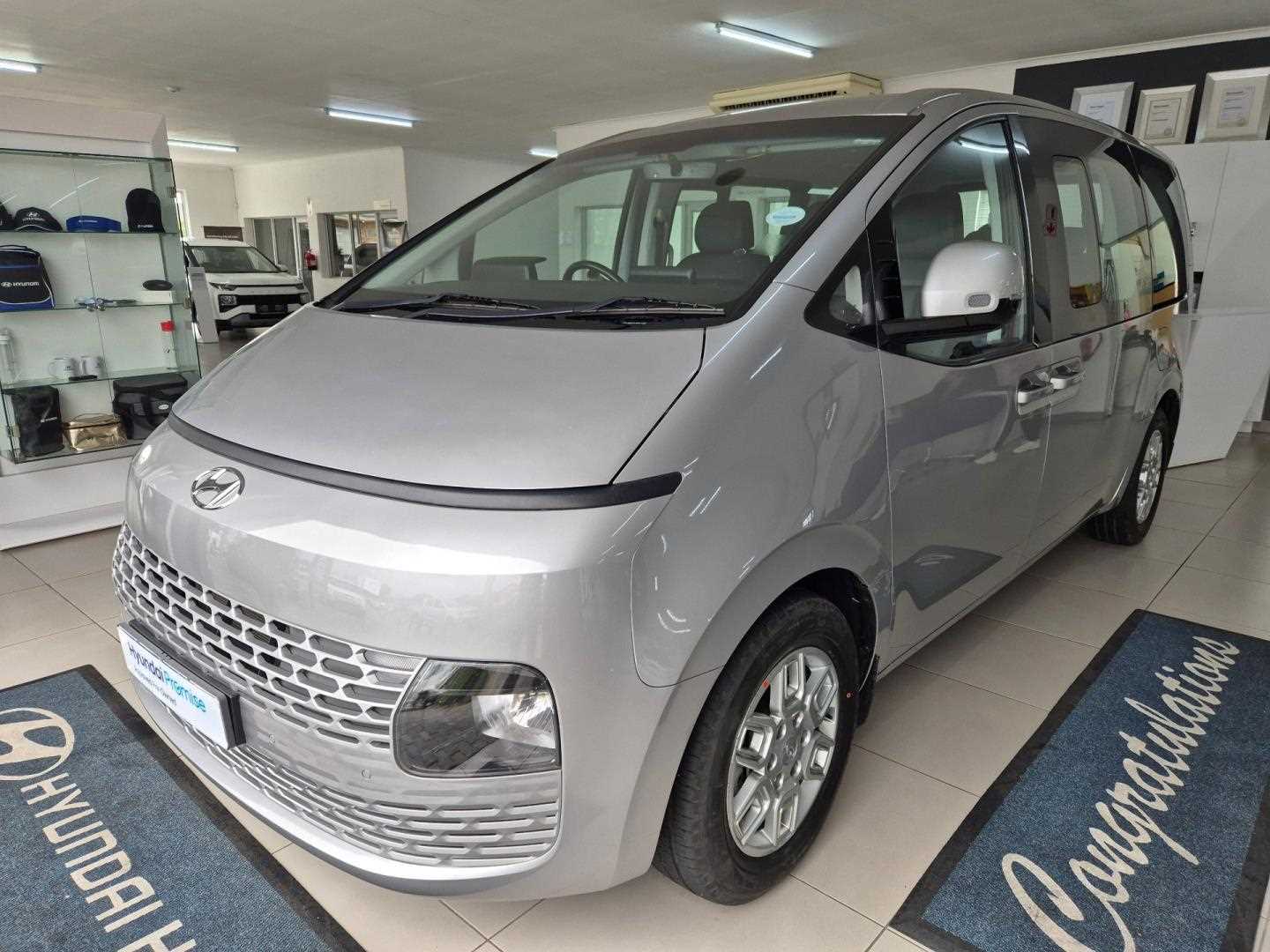 Hyundai STARIA 2.2D EXECUTIVE A/T for Sale in South Africa