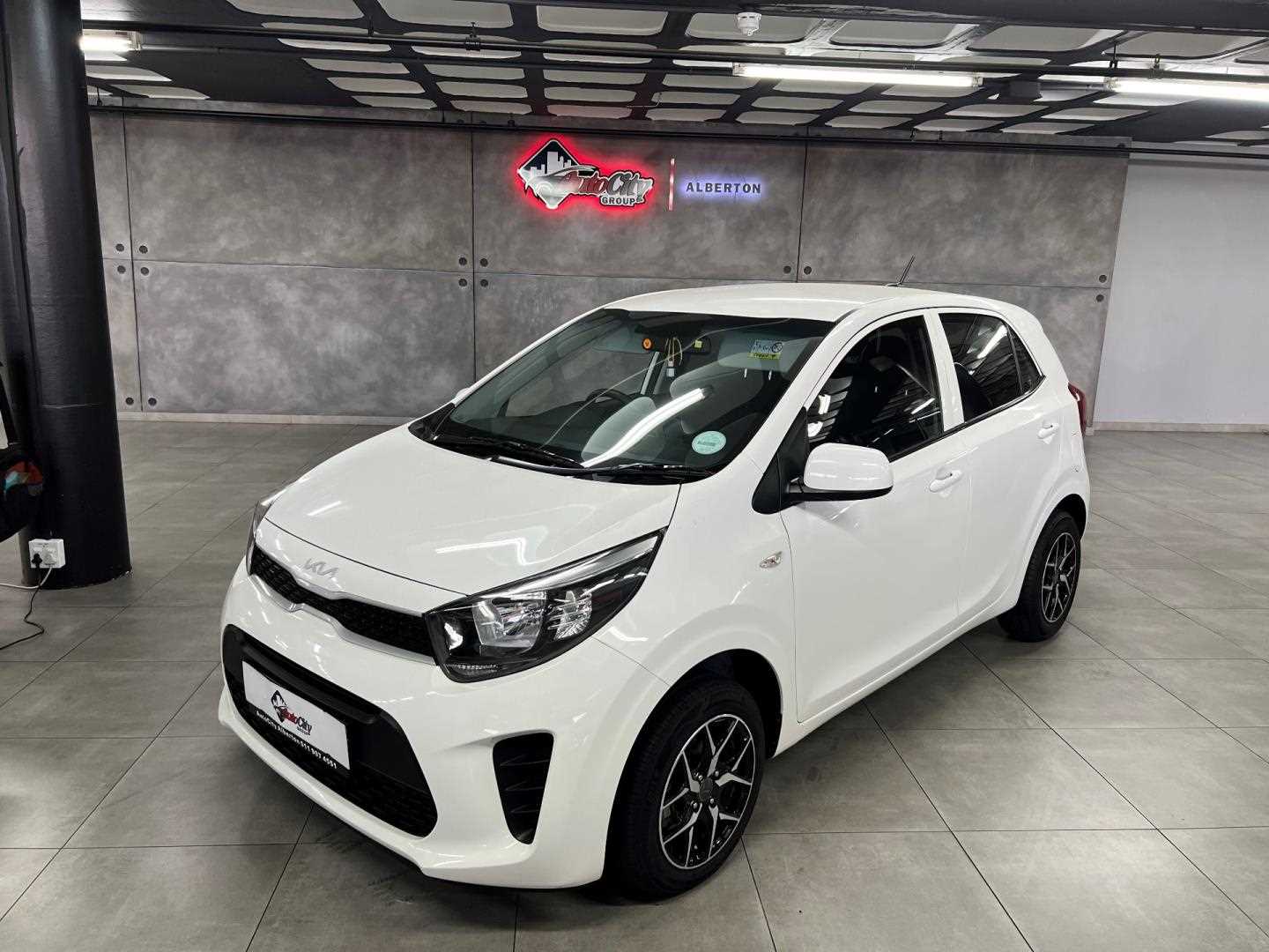 KIA PICANTO 1.0 STREET for Sale in South Africa