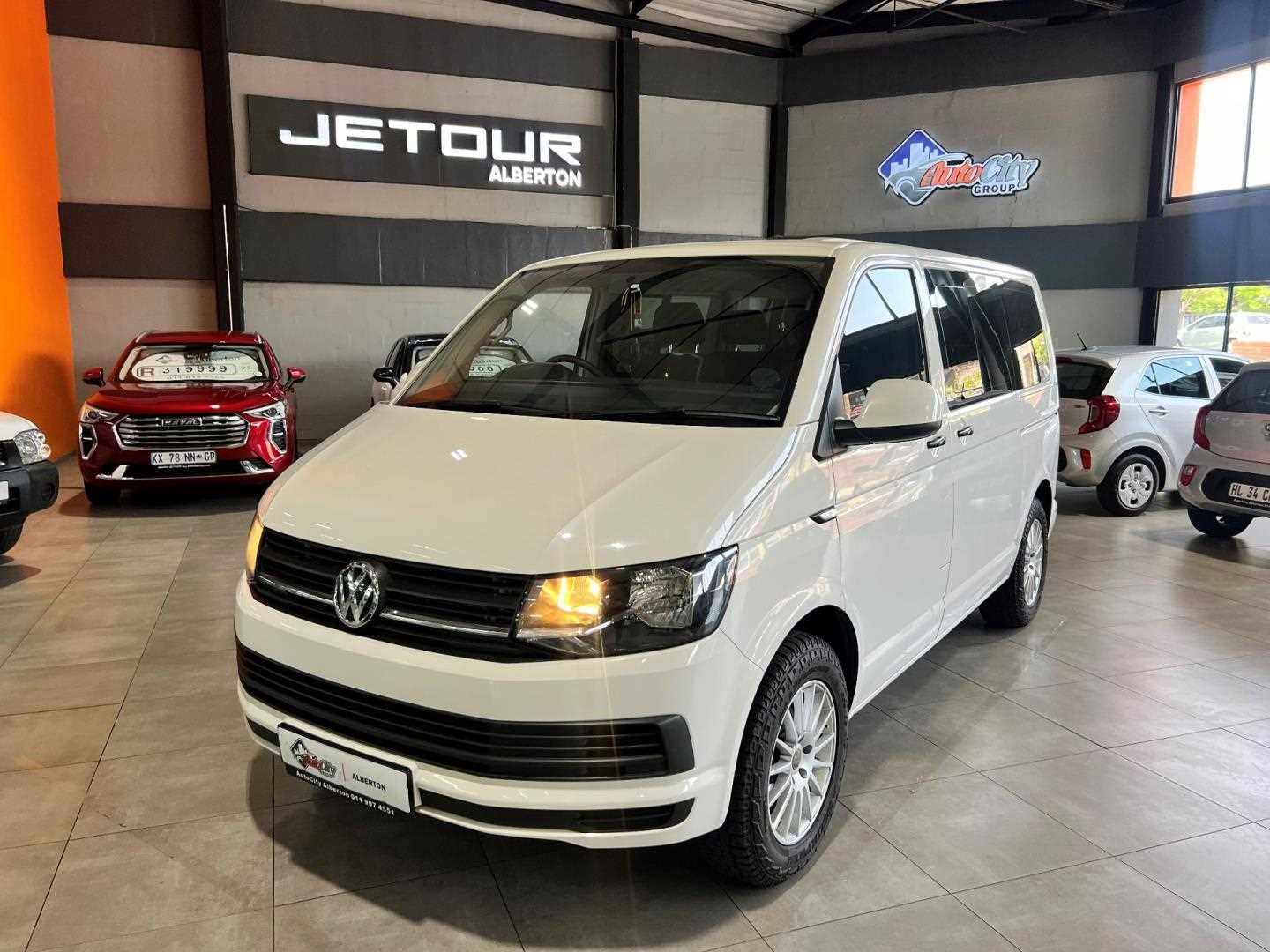 Volkswagen T6 KOMBI 2.0 TDi DSG 103kw (TRENDLINE) for Sale in South Africa