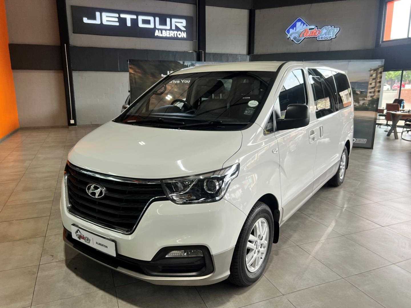 Hyundai H-1 GLS 2.4 CVVT/ 2.4 EXECUTIVE for Sale in South Africa