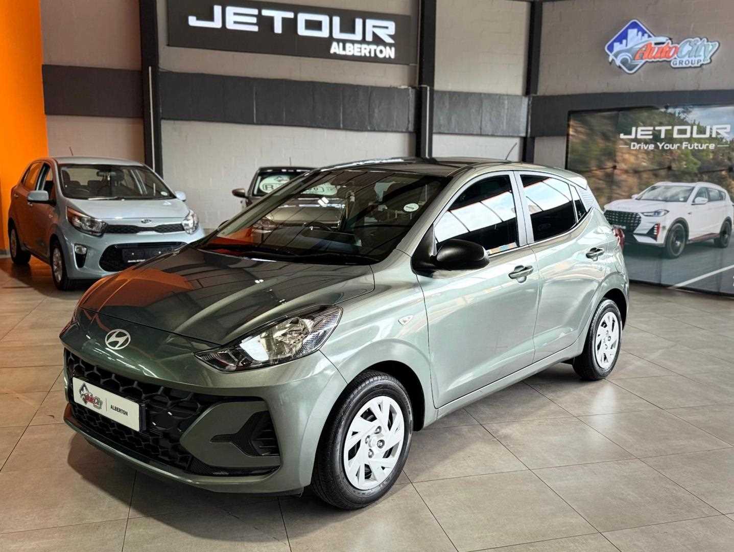 Hyundai GRAND i10 1.0 MOTION/PREMIUM for Sale in South Africa