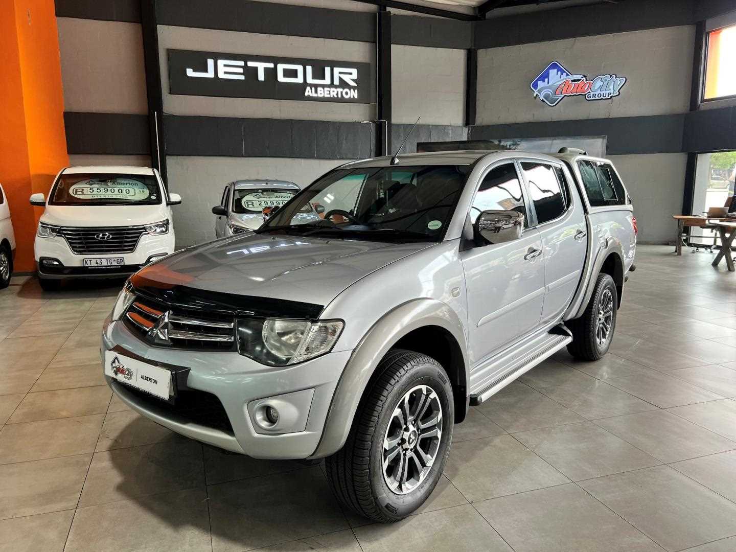 2013 Mitsubishi Triton My14 2.5 Di-Dc D/cab for sale - 339757