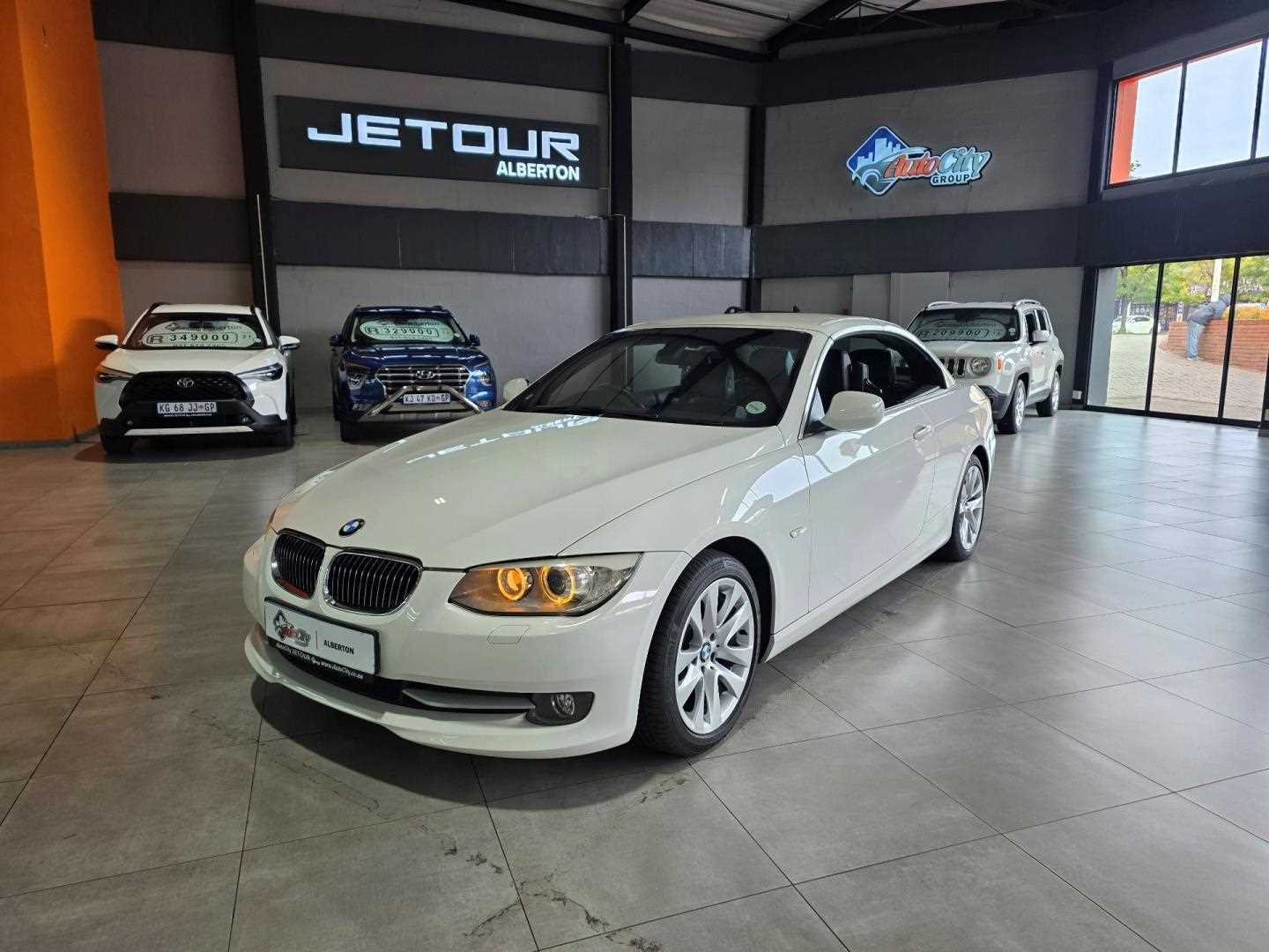 BMW 330i CONVERT A/T (E93) for Sale in South Africa