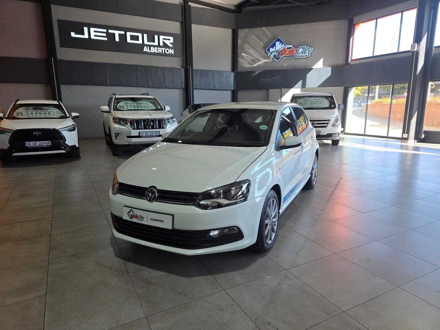 Volkswagen POLO VIVO 1.4 COMFORTLINE (5DR) for Sale in South Africa