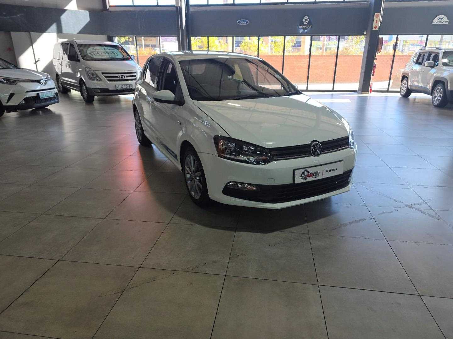 Volkswagen POLO VIVO 1.4 COMFORTLINE (5DR) for Sale in South Africa