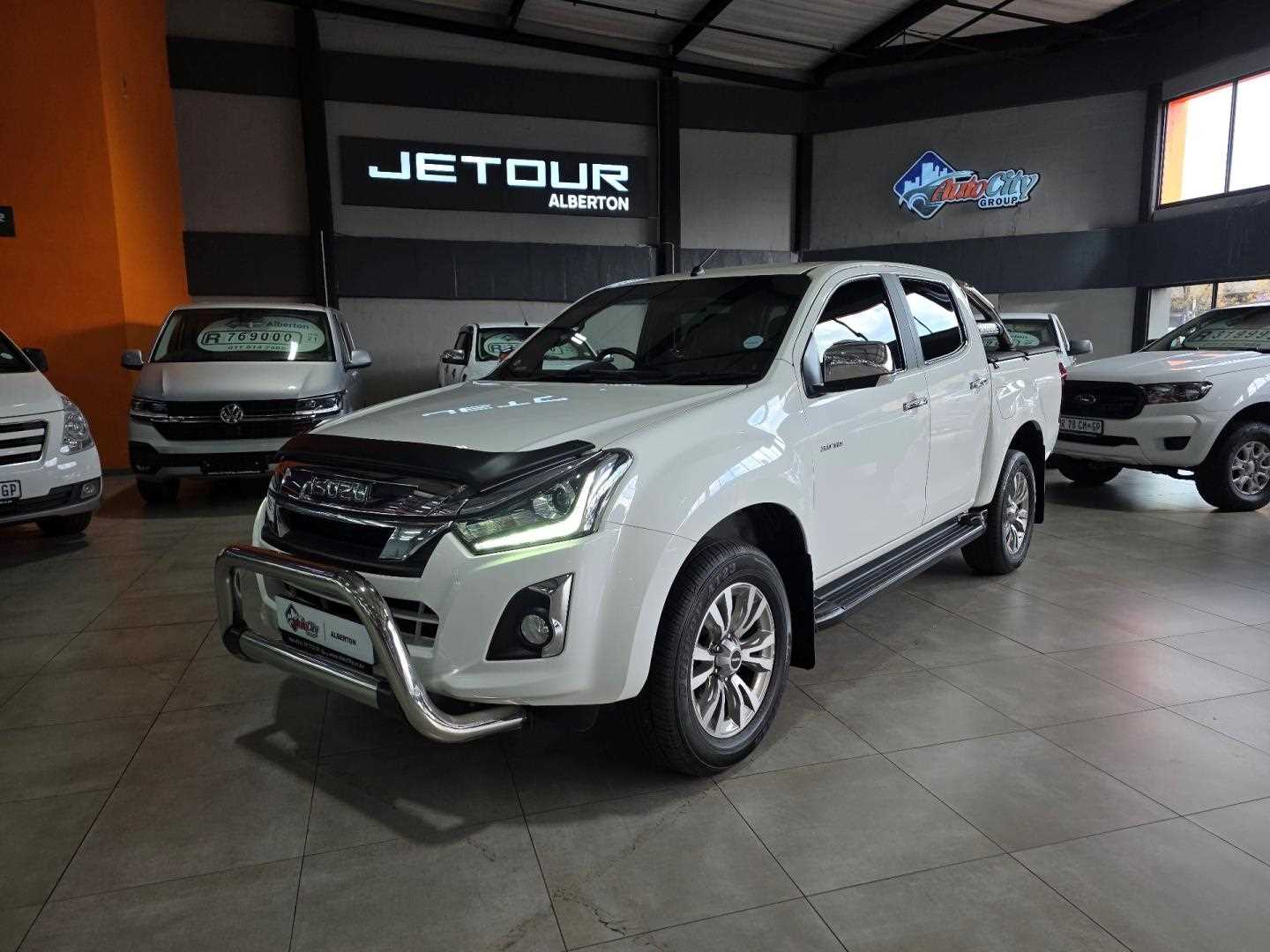 ISUZU D-MAX 300 LX A/T D/C P/U for Sale in South Africa