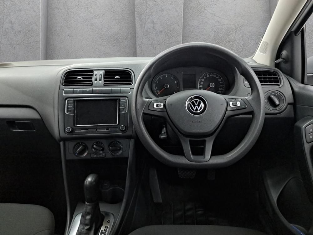 Volkswagen Polo Vivo Hatch 1.6 Comfortline Tiptronic