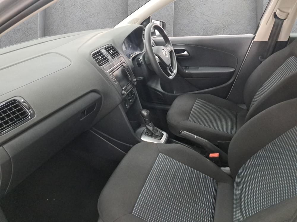 Volkswagen Polo Vivo Hatch 1.6 Comfortline Tiptronic