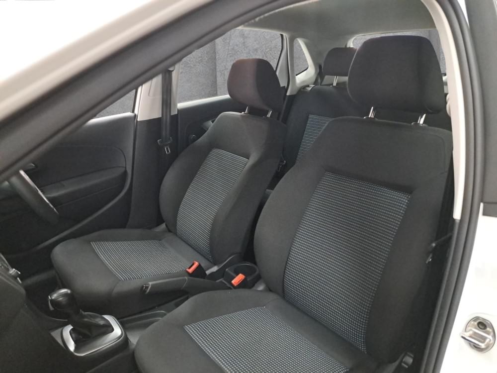 Volkswagen Polo Vivo Hatch 1.6 Comfortline Tiptronic