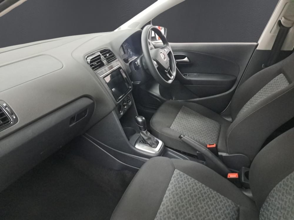 Volkswagen Polo Vivo Hatch 1.6 Life Tipt