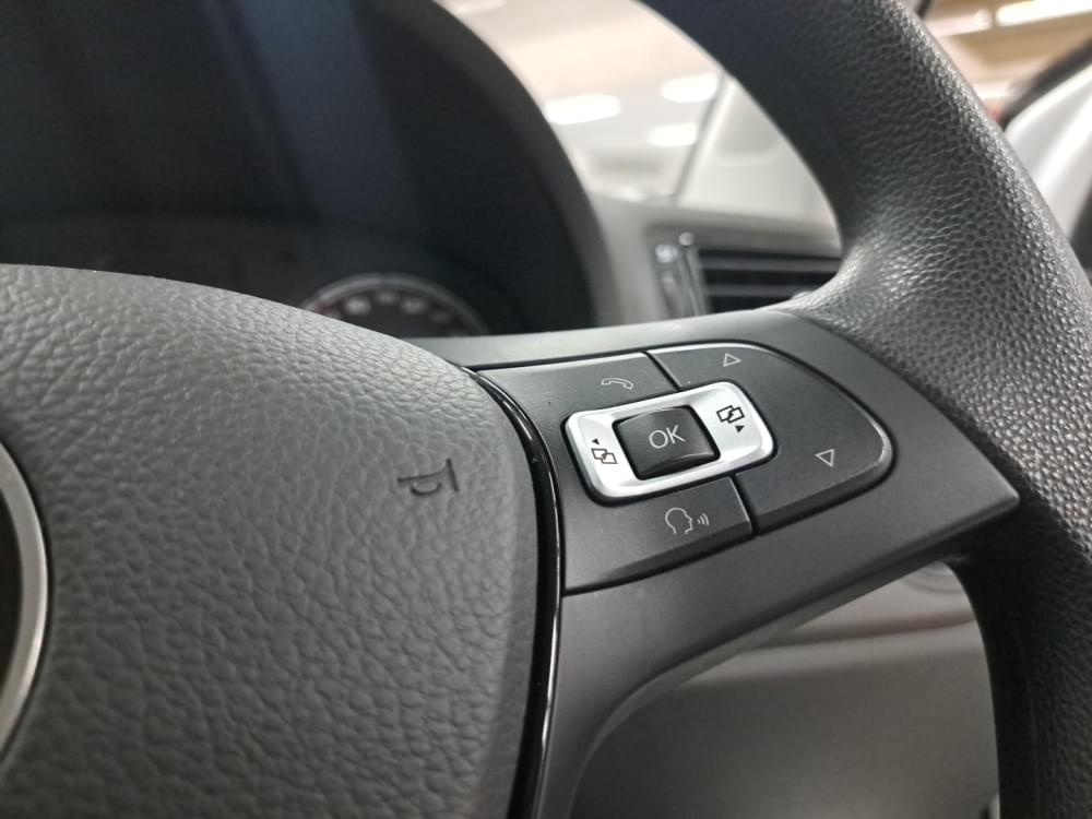 Volkswagen Polo Vivo Hatch 1.6 Life Tipt