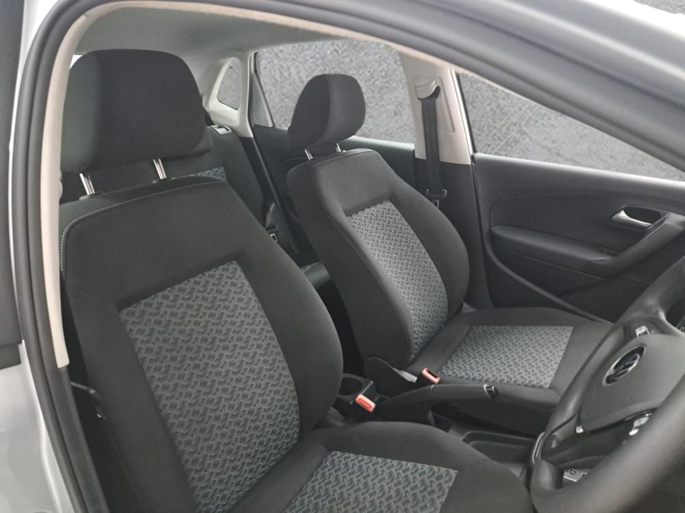 Volkswagen Polo Vivo Hatch 1.6 Life Tipt