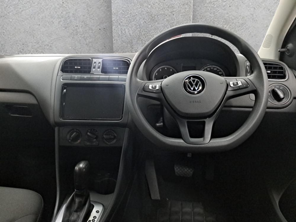 Volkswagen Polo Vivo Hatch 1.6 Life Tipt