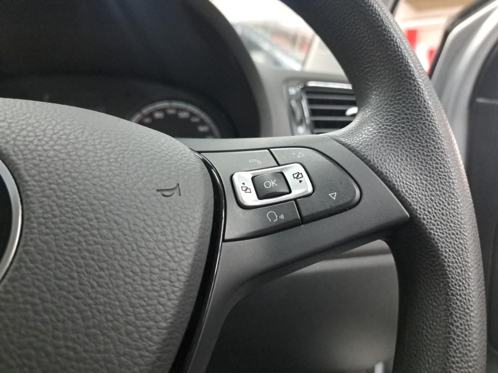 Volkswagen Polo Vivo Hatch 1.6 Life Tipt