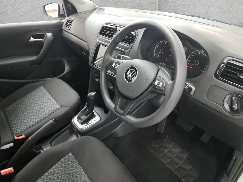 Volkswagen Polo Vivo Hatch 1.6 Life Tipt
