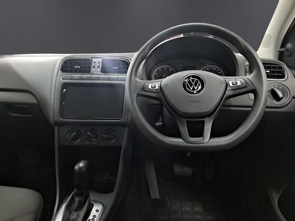 Volkswagen Polo Vivo Hatch 1.6 Life Tipt