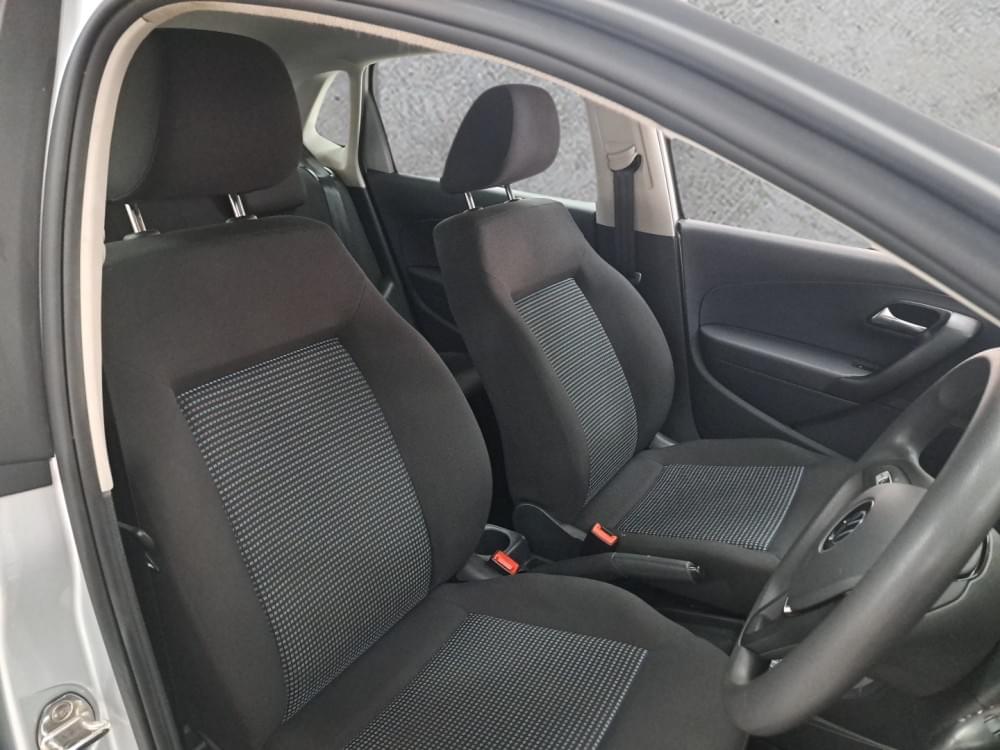 Volkswagen Polo Vivo Hatch 1.6 Comfortline Tiptronic