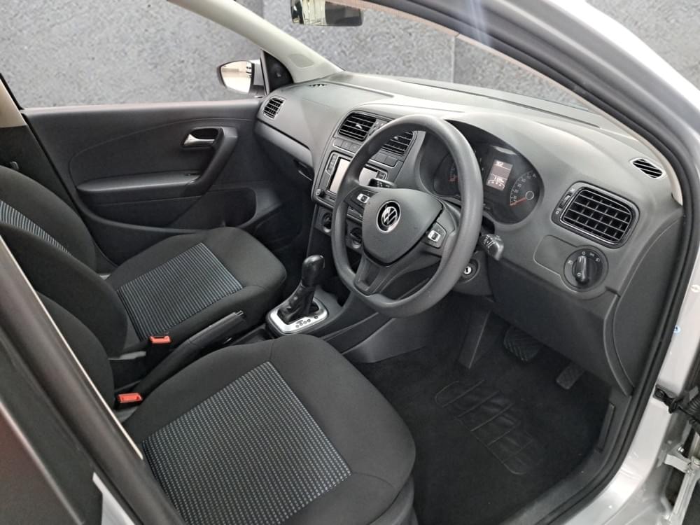 Volkswagen Polo Vivo Hatch 1.6 Comfortline Tiptronic