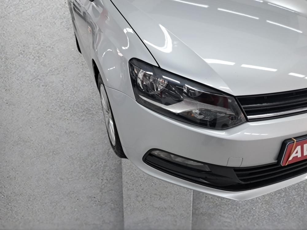 Volkswagen Polo Vivo Hatch 1.6 Comfortline Tiptronic