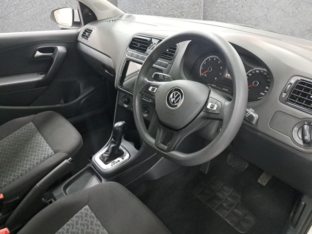 Volkswagen Polo Vivo Hatch 1.6 Life Tipt
