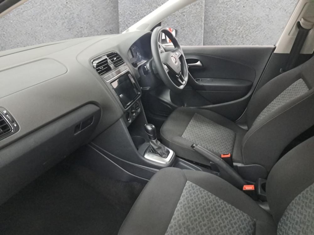 Volkswagen Polo Vivo Hatch 1.6 Life Tipt