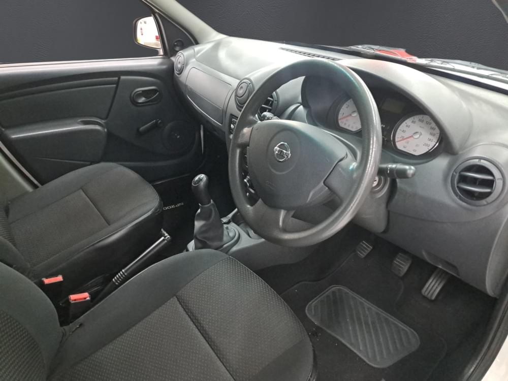 Nissan Np200 1.6 8V Ac Safety Pack