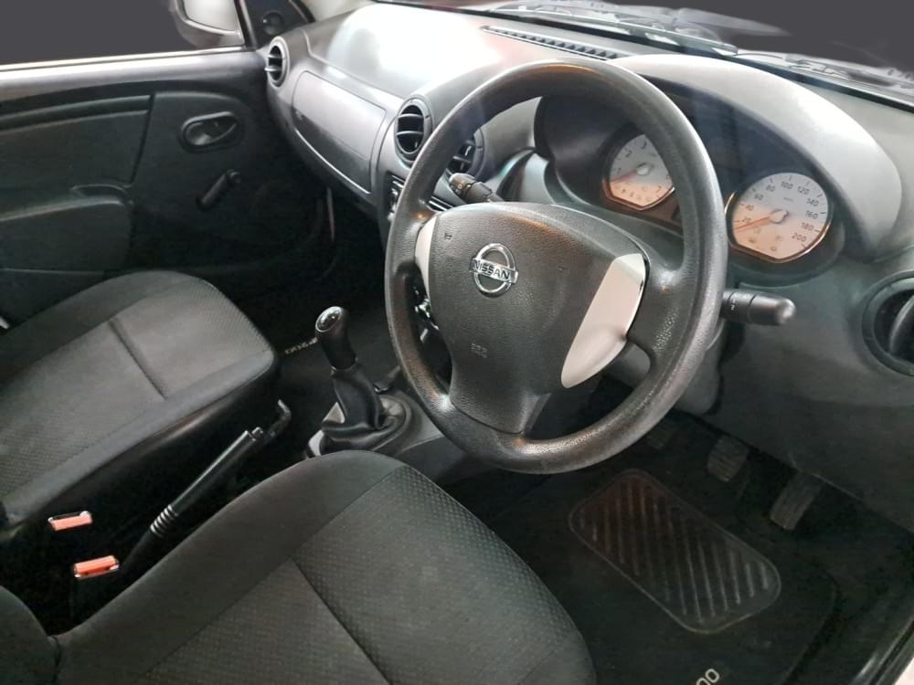 Nissan Np200 1.6 8V Ac Safety Pack