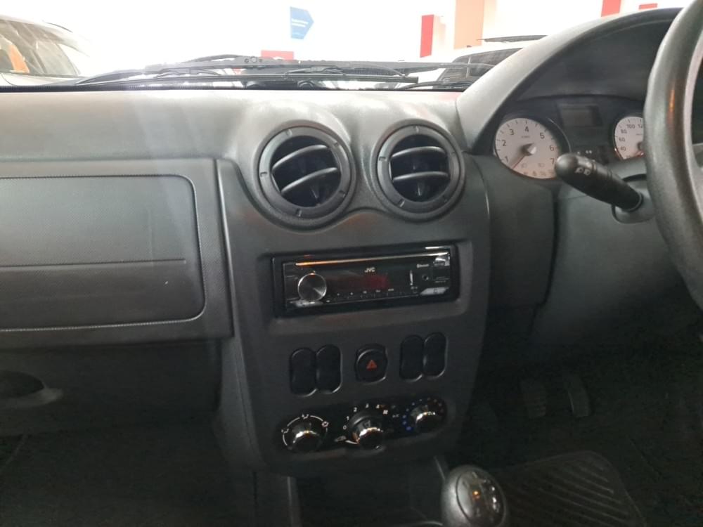 Nissan Np200 1.6 8V Ac Safety Pack