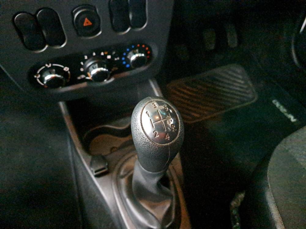 Nissan Np200 1.6 8V Ac Safety Pack