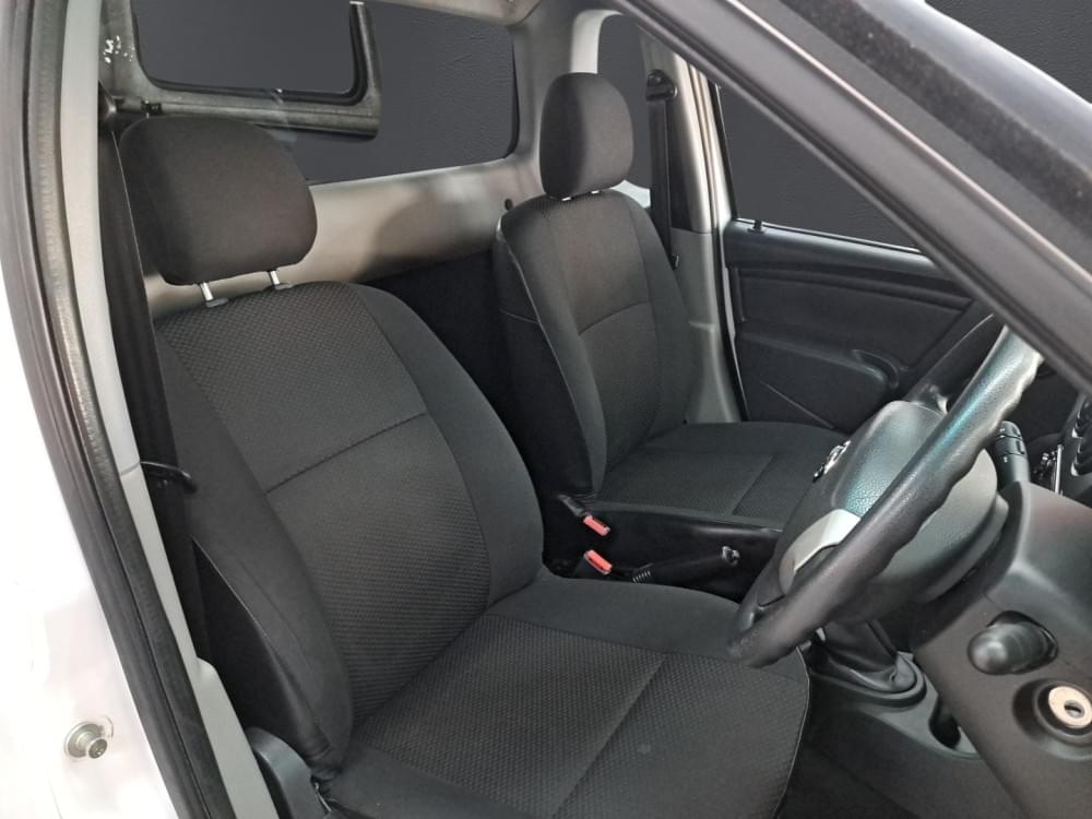 Nissan Np200 1.6 8V Ac Safety Pack